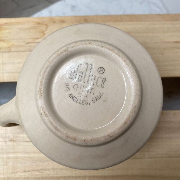 Vintage Wallace Beige Round China Coffee Mug Cup Restaurant Ware Kitchen - Picture 5 of 6